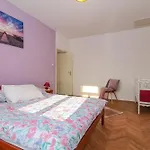 Ines In - Haus Fuer 4-5 Personen Vikendica Barban