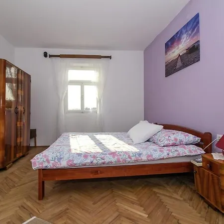 Holiday home Ines In - Haus Fuer 4-5 Personen Barban